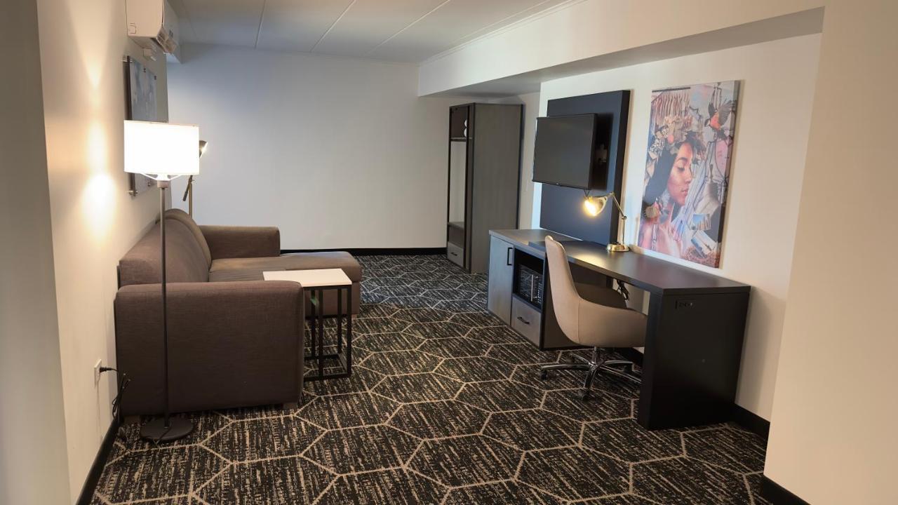 ホテル La Quinta By Wyndham Chicago O'Hare Airport ローズモント エクステリア 写真