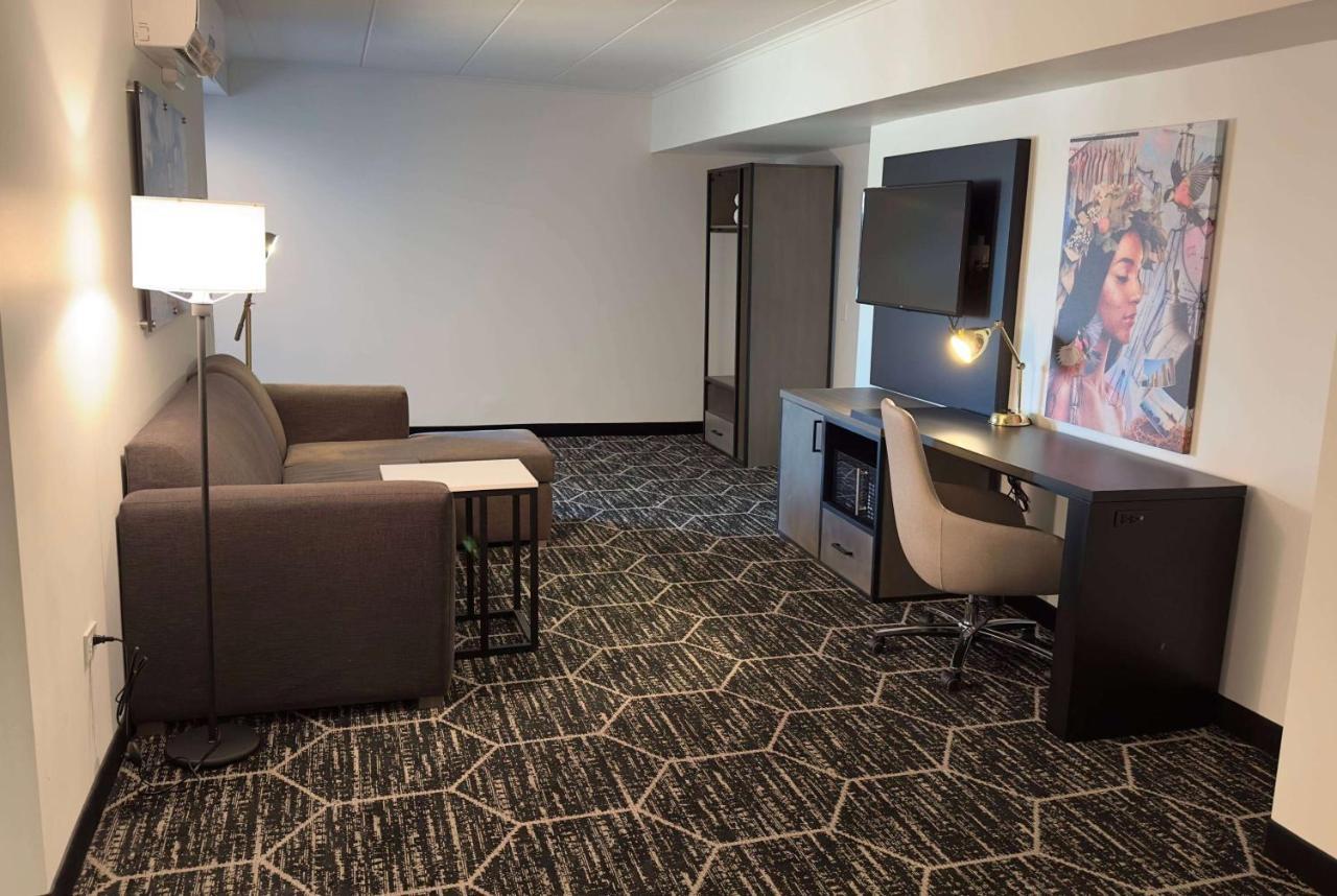 ホテル La Quinta By Wyndham Chicago O'Hare Airport ローズモント エクステリア 写真