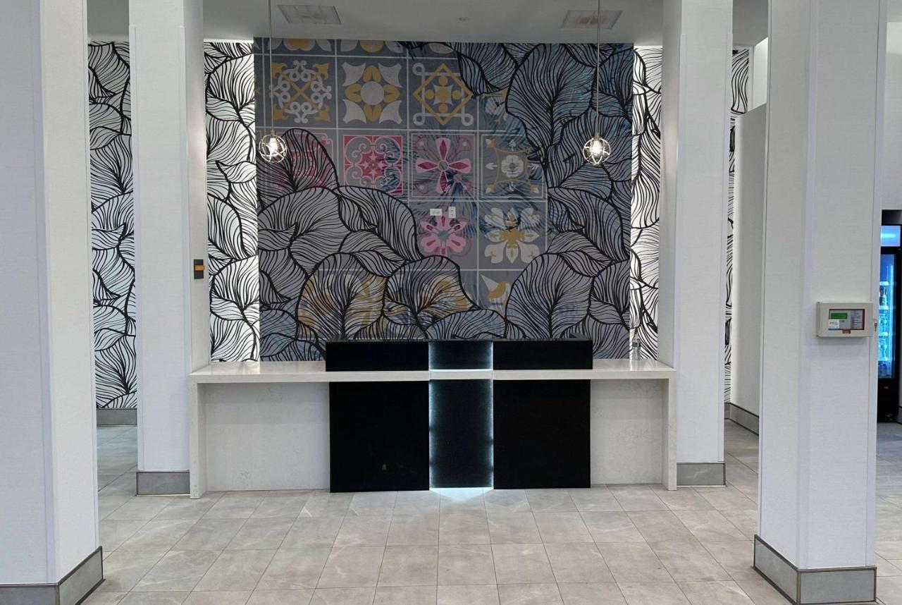 ホテル La Quinta By Wyndham Chicago O'Hare Airport ローズモント エクステリア 写真