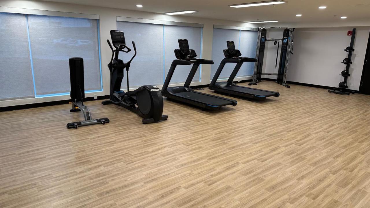 ホテル La Quinta By Wyndham Chicago O'Hare Airport ローズモント エクステリア 写真