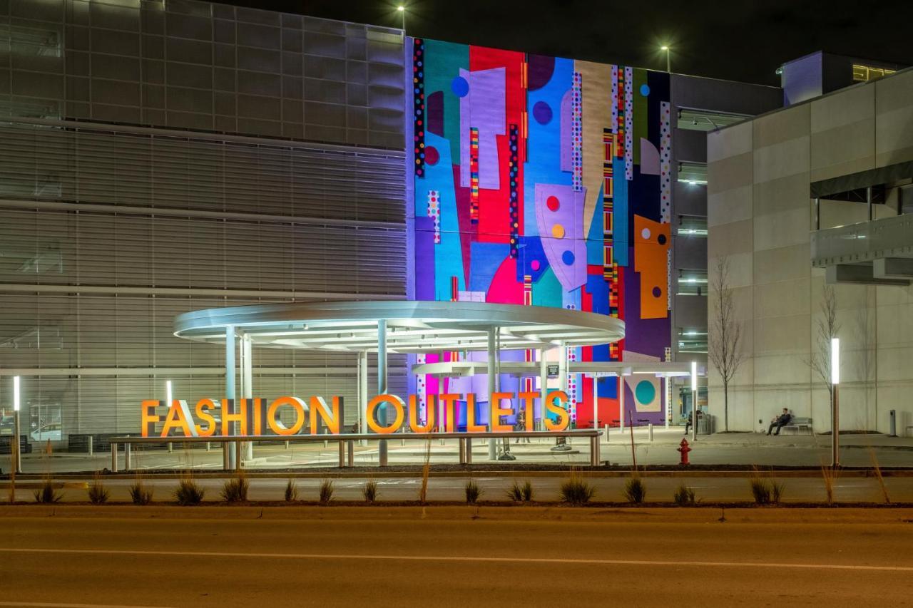 ホテル La Quinta By Wyndham Chicago O'Hare Airport ローズモント エクステリア 写真