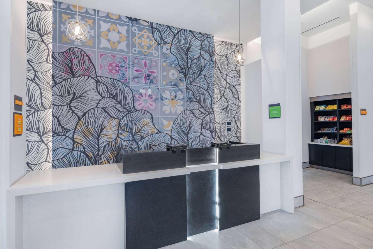 ホテル La Quinta By Wyndham Chicago O'Hare Airport ローズモント エクステリア 写真