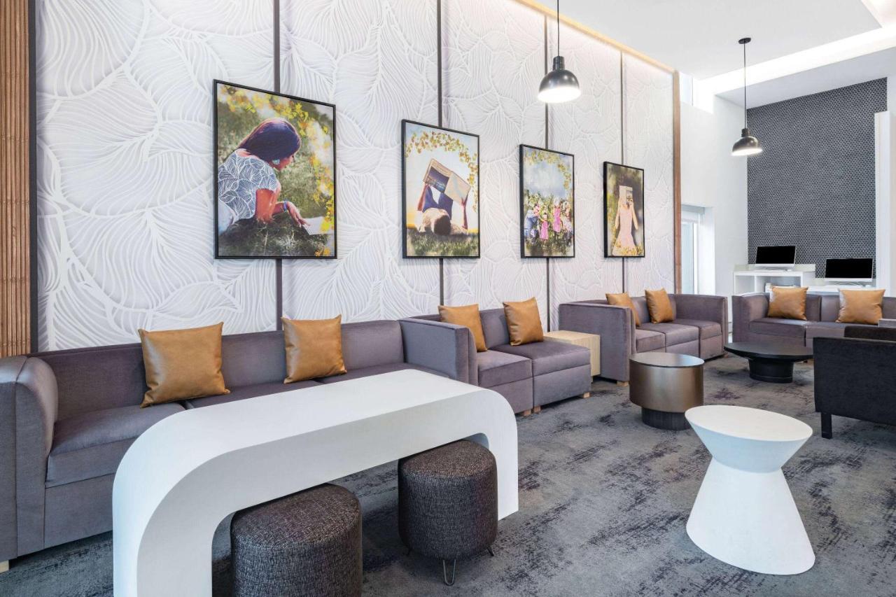 ホテル La Quinta By Wyndham Chicago O'Hare Airport ローズモント エクステリア 写真