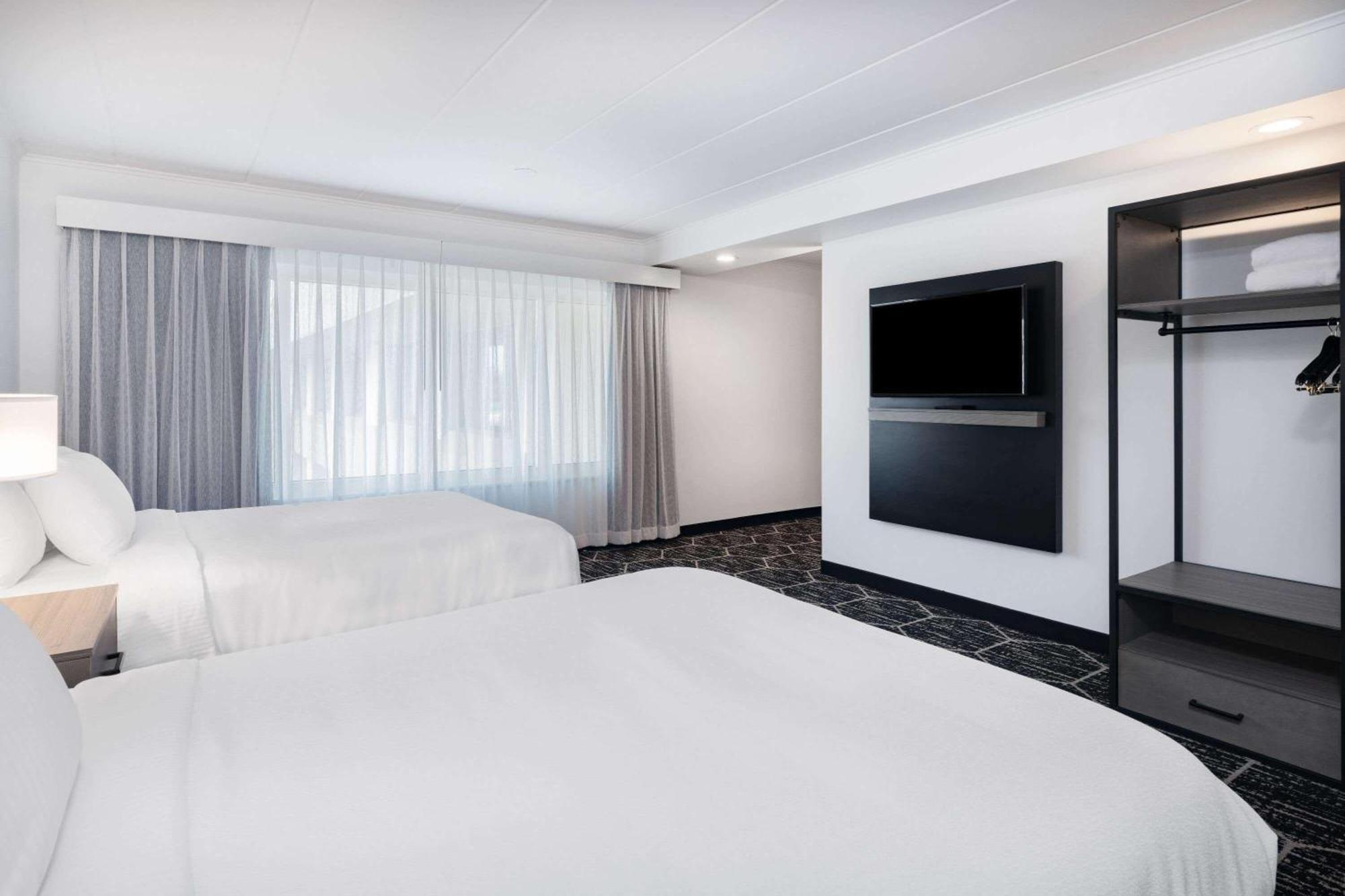 ホテル La Quinta By Wyndham Chicago O'Hare Airport ローズモント エクステリア 写真